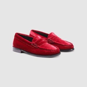 WOMENS WHITNEY RED VELVET WEEJUNS LOAFER Size 6 Perfect For The Holidays
